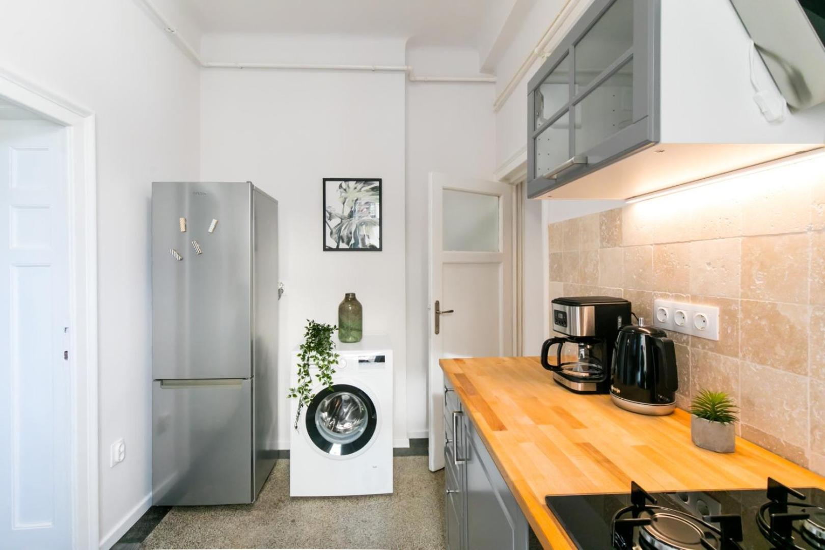 Heart Of The City - Cozy Apartments In Prime Location 부쿠레슈티 객실 사진