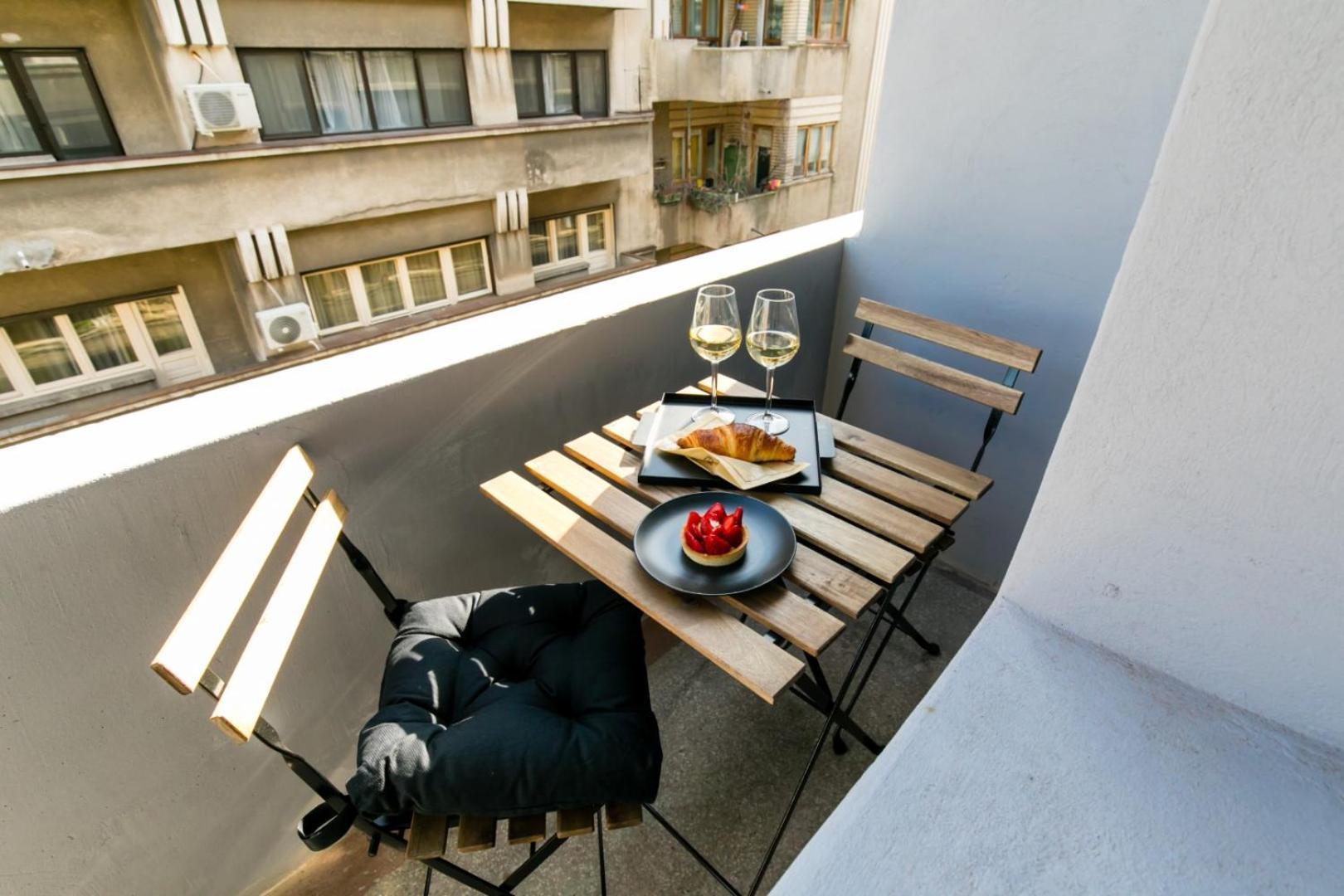 Heart Of The City - Cozy Apartments In Prime Location 부쿠레슈티 외부 사진