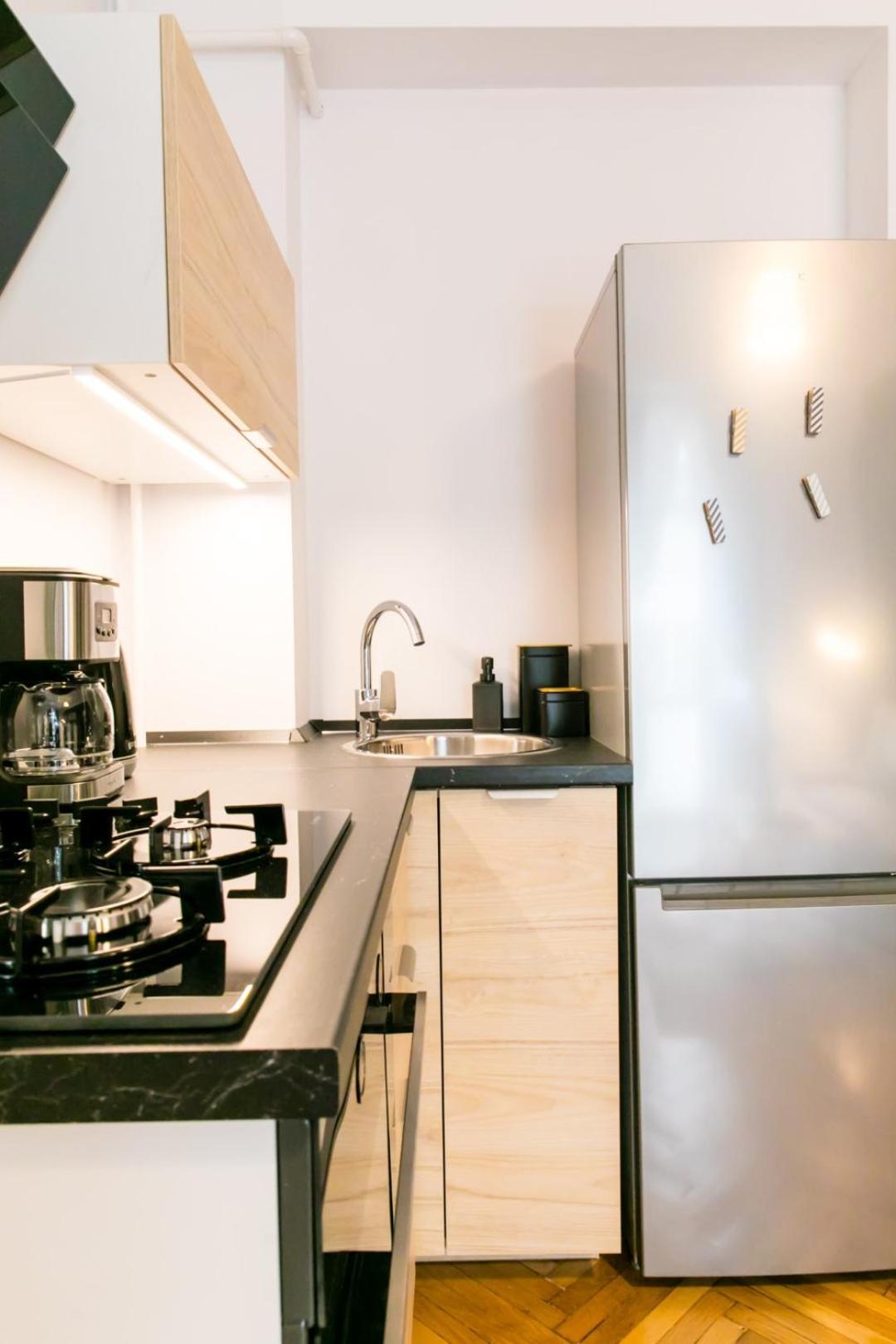 Heart Of The City - Cozy Apartments In Prime Location 부쿠레슈티 객실 사진